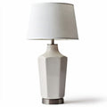 Witte lamp met keramische voet en stoffen kap 25 x 25 x 50cm